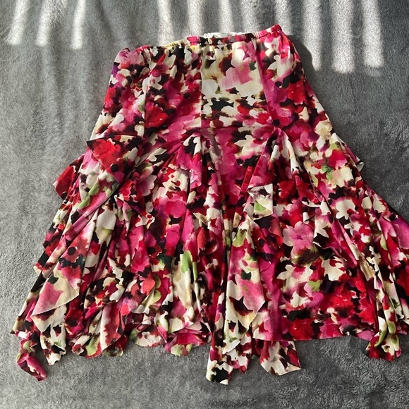 Pink and fuschia floral gored, ruffle‎ skirt, M - Picture 2 of 7